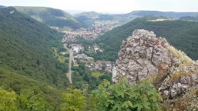 осмотр замка Лихтенштайн смотреть онлайн