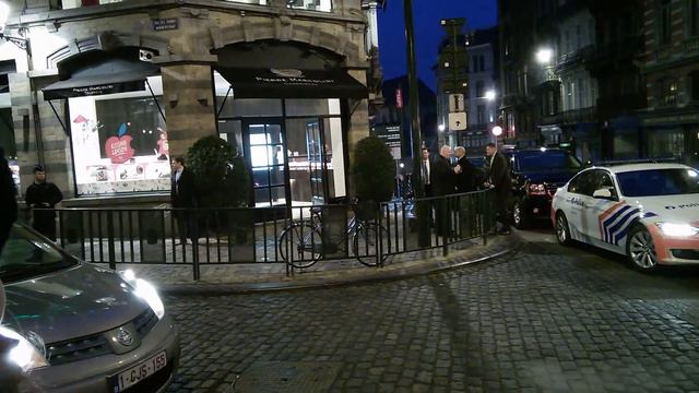 America's Second Lady, Karen Pence : an impromptu visit at Pierre Marcolini's... Brussels. BELGIU смотреть онлайн