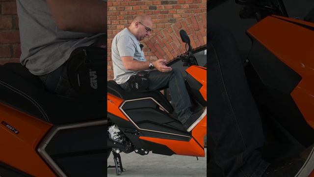 VMC T-16 – рыжий с мотором от Vespa #motorcycle #байкеры #юниверсалмоторс #universalmotors #байк смотреть онлайн