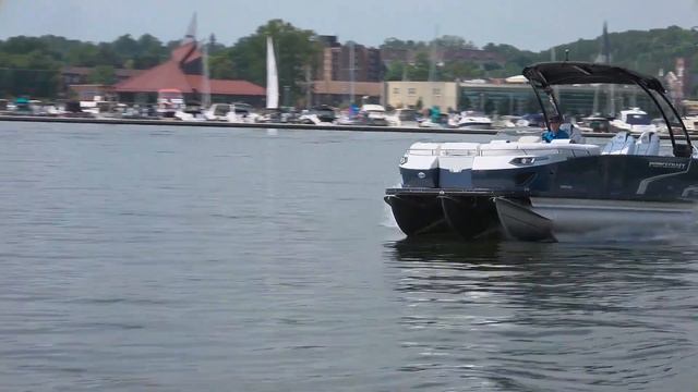 Explore Trenton and the Bay of Quinte in a Princecraft Vogue Pontoon | PowerBoat TV Destination смотреть онлайн