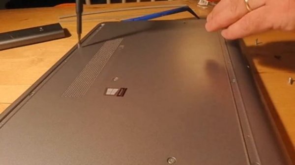 HP 255 G7 Ryzen5 Ram upgrade "stress free tech"