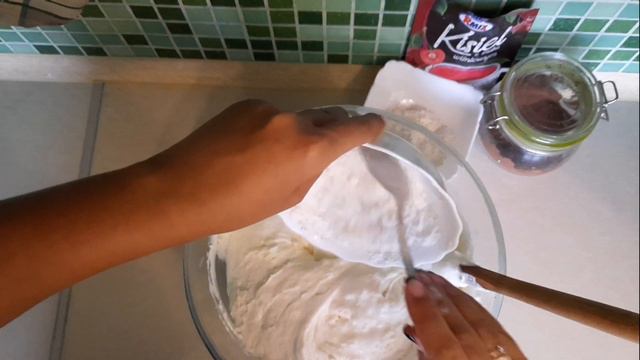 Кекс на білках.ПОВІТРЯНИЙ ТА ПУХКИЙ! ЯКЩО НЕ ЗНАЄТЕ ДЕ ВИКОРИСТАТИ БІЛКИ! | ПРОСТІ РЕЦЕПТИ ВІД ІРИН смотреть онлайн