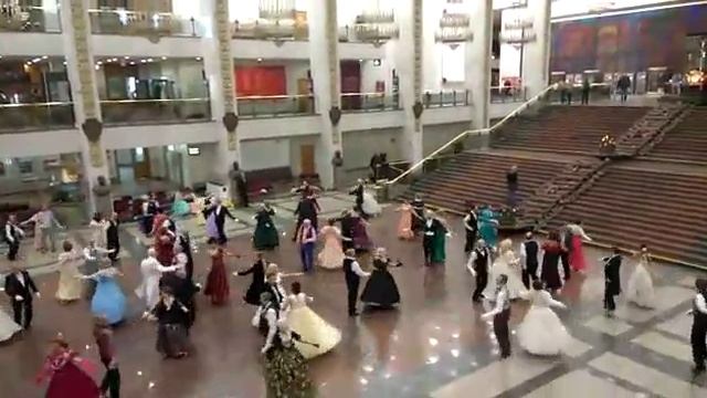 Большой фигурный вальс. Весенний бал на Поклонной горе 15.04.18г. смотреть онлайн
