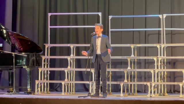 " Красный конь" муз. М.Фрадкин, сл. Пляцковского, исп. Артемий Кисель 13 лет смотреть онлайн