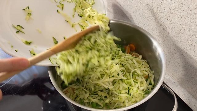 Lako i brzo do ručka.Često ćete spremat! Tanjiri se prazne i trazi se još.A zašto je ovaj preukusan смотреть онлайн