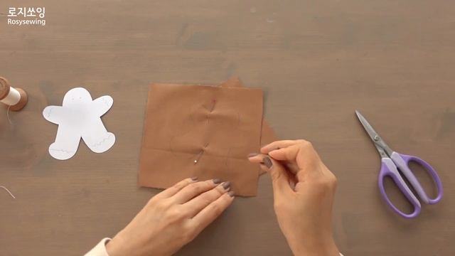 ?무료패턴 / DIY 진저브레드맨 퀼트 컨츄리돌 리스만들기 /크리스마스 가랜드 / 오너먼트 смотреть онлайн