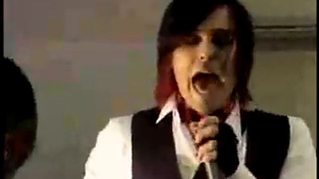 30 Seconds To Mars- A Beautiful Lie- Live At Fashion Rocks смотреть онлайн