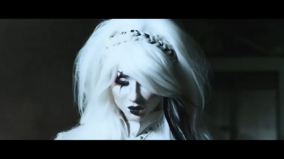 September Mourning - Eye of the Storm смотреть онлайн