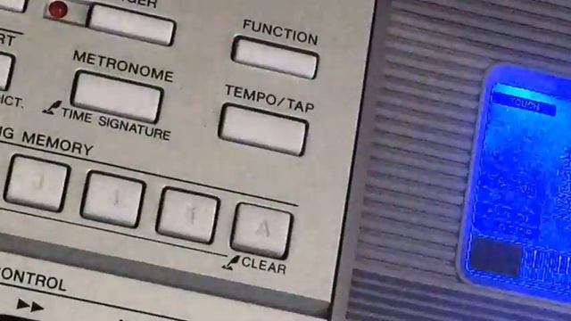 Yamaha PSR-E413 home keyboard with great synth features смотреть онлайн