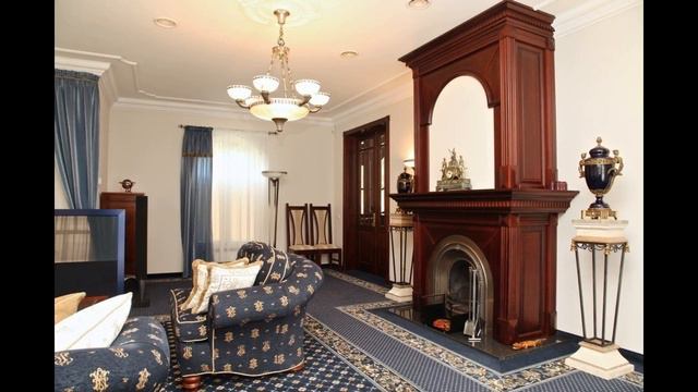 Особняк с бассейном и фонтанном в дюнной зоне ... смотреть онлайн