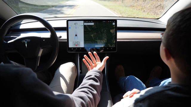 Kids React to Tesla Model 3! смотреть онлайн