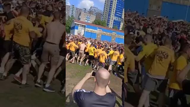 Стенка на стенку первый раунд? смотреть онлайн