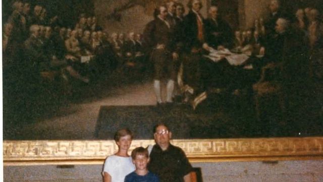 DECLARATION OF INDEPENDENCE, artist is John Trumbull(family album, 1980s) смотреть онлайн