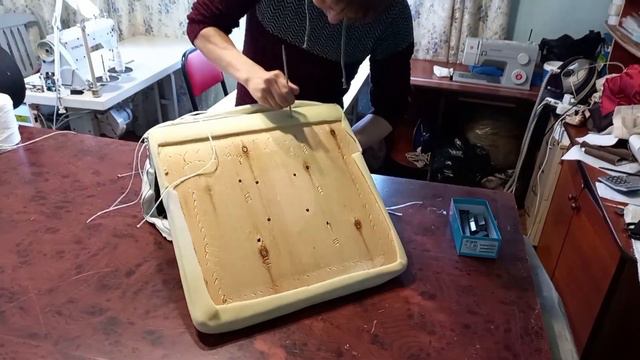 перетяжка барного стула KRUGER