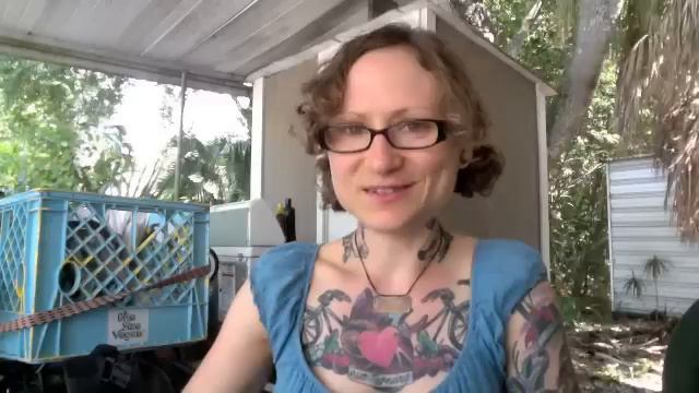 Is Honey Vegan? Healthy? Humane? смотреть онлайн