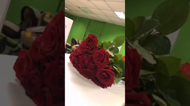 Девушки вам на работу такие сюрприза делали ?🥰мой Инстаграм annette_terekhina смотреть онлайн