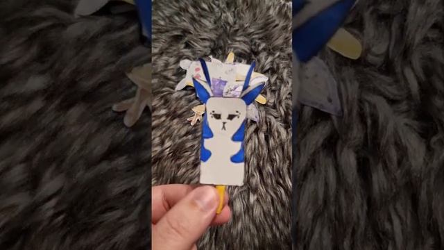 Дочка сделала закладки из бумаги! Роблокс смотреть онлайн