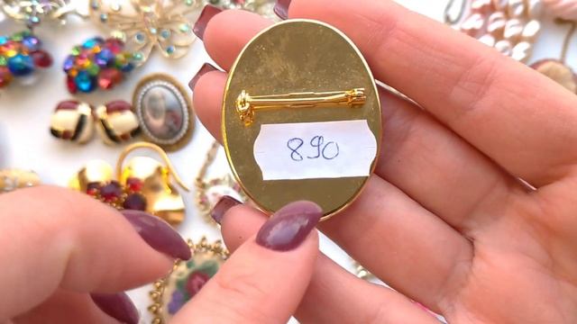 Винтажные украшения Розового и других цветов в продаже! 22.02.2022 г