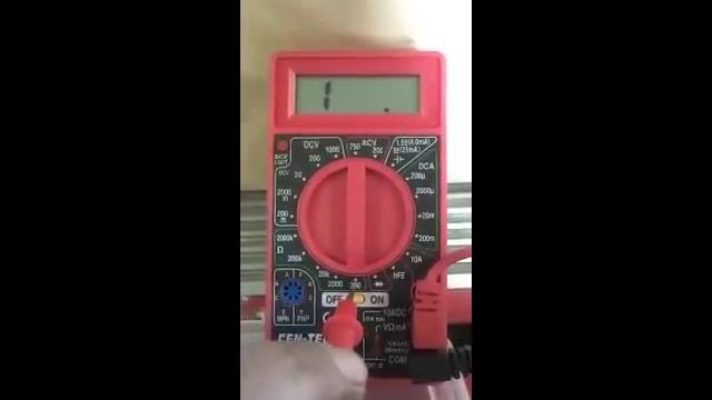 Using a Digital Multimeter to check a switch or fuses смотреть онлайн