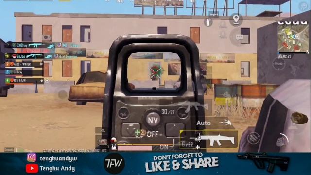 BEST FITUR CLOSE COMBAT KAYAK PLAYER CHINA - PUBG MOBILE смотреть онлайн