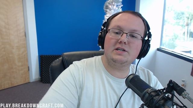 What Version of Minecraft Should You Buy? (Java, Windows 10, Bedrock, etc.) смотреть онлайн