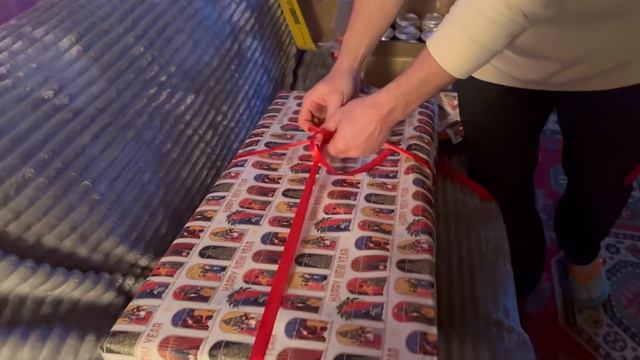 #2 влог: день рождения 🎁 подарки | новогодняя фотосессия 🎄товары к новому году 💛 смотреть онлайн
