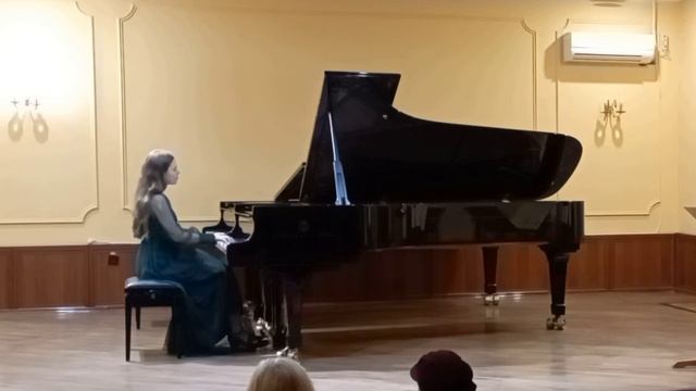 К. Дебюсси - Романтический вальс смотреть онлайн
