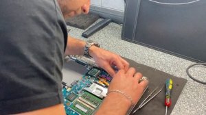 Sony vaio разборка. Замена разъема питания.