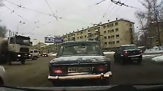 "Миксер" занесло смотреть онлайн