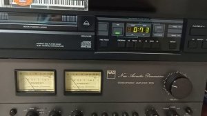 Philips 460 cd player, NAD 3030 amplifier (2)