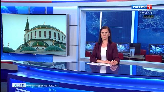 В Соборной мечети Черкесска прошёл коллективный намаз в честь праздника Ураза-Байрам смотреть онлайн