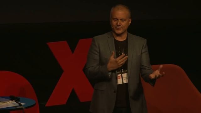 Cross cultural communication | Pellegrino Riccardi | TEDxBergen смотреть онлайн
