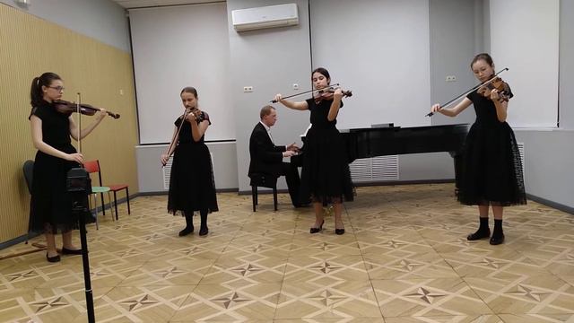 Курчи Чардаш смотреть онлайн