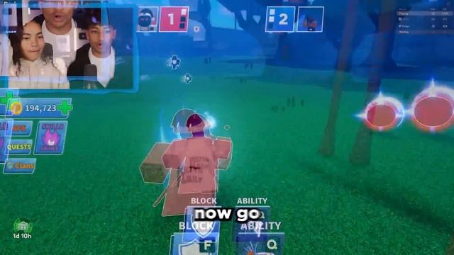I Taught My LITTLE SISTER How To Play Roblox Blade Ball.. смотреть онлайн