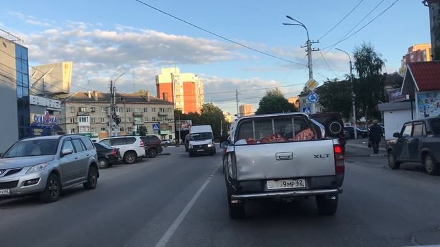Вот так возят мясо, прям под открытым небом ? смотреть онлайн