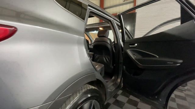 Hyundai Santa Fe 2.2 CRDi Premium SE Auto 4WD Euro 5 5dr (7 seat) смотреть онлайн