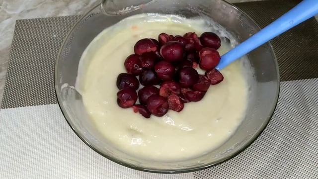 🍒Нежнейший пирог! кусочек буквально тает во рту! ешь его и плачешь от восторга на скорую руку!🍒 смотреть онлайн