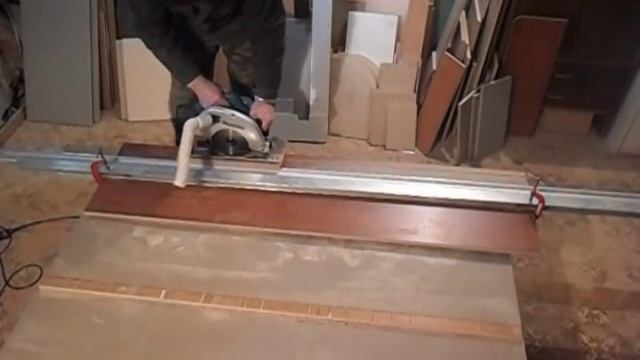 Распил ЛДСП дисковой пилой. Без сколов. Melamine cutting with circular saw. смотреть онлайн