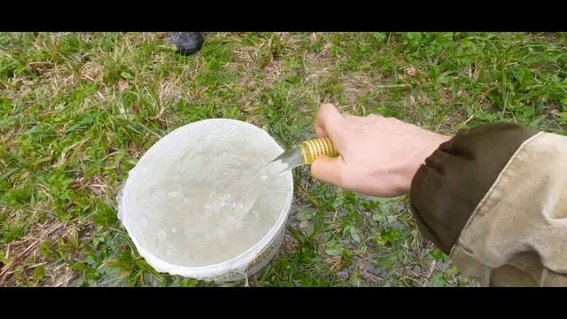 СКВАЖИНА НА ВОДУ СВОИМИ РУКАМИ. САМЫЙ БЮДЖЕТНЫЙ СПОСОБ ОБЕСПЕЧИТЬ СВОЙ ДОМ ВОДОЙ. DIY well drilling смотреть онлайн