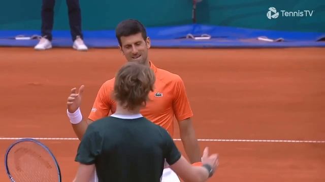 Русский теннисист Андрей Рублев - выиграл, перекрестился, поблагодарил Бога за помощь. смотреть онлайн