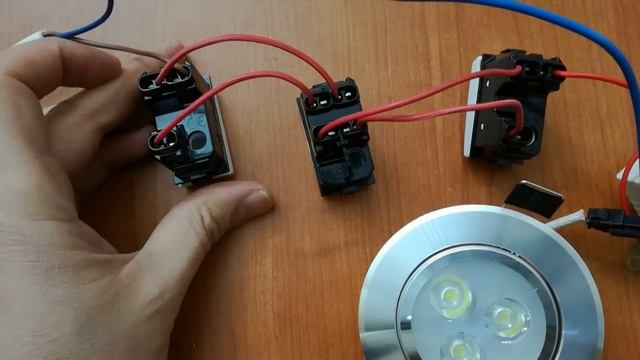 INVERTITORE ELETTRICO смотреть онлайн