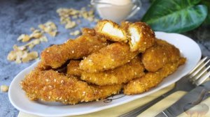 Хрустящие и сочные.
КУРИНЫЕ СТРИПСЫ