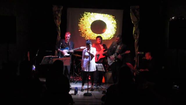 Fender hotrod deluxe III + Fender telecaster plus 1996 w/lace sensors смотреть онлайн