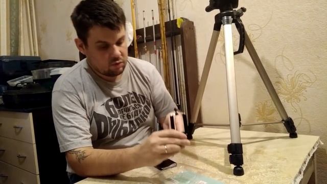 Как установить телефон на штатив для съемки видео, или обзор монопода для селфи DEXP MS-300. смотреть онлайн