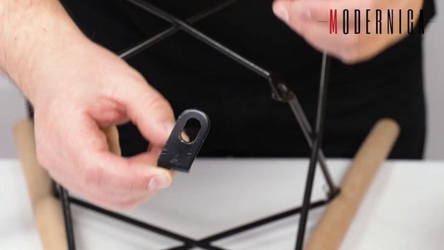 Сборку стула Eames DSW Style. смотреть онлайн