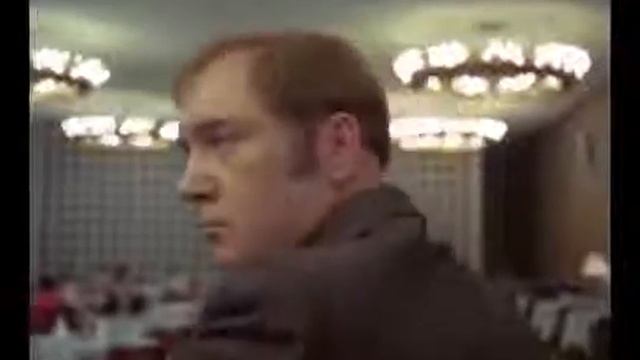Кореш гуляет в ресторане смотреть онлайн