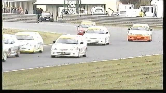 2001 Mirage Cup, Rd1 Race1, Wakefield Park (Part1) смотреть онлайн