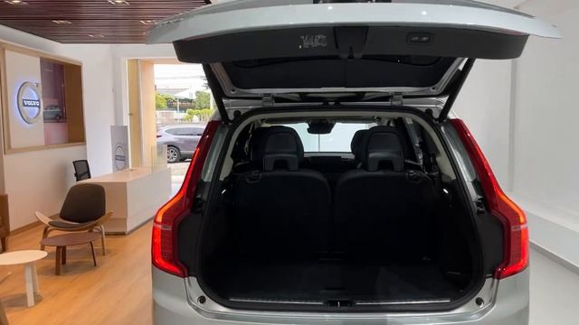 VOLVO XC-90 2.0 T6 AWD MOMENTUM 2022 смотреть онлайн