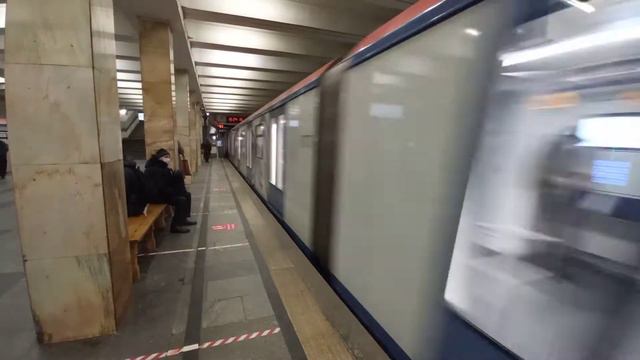 Поезда Москва 2019 на Проспекте Вернадского смотреть онлайн