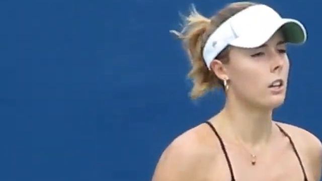 Alize Cornet смотреть онлайн